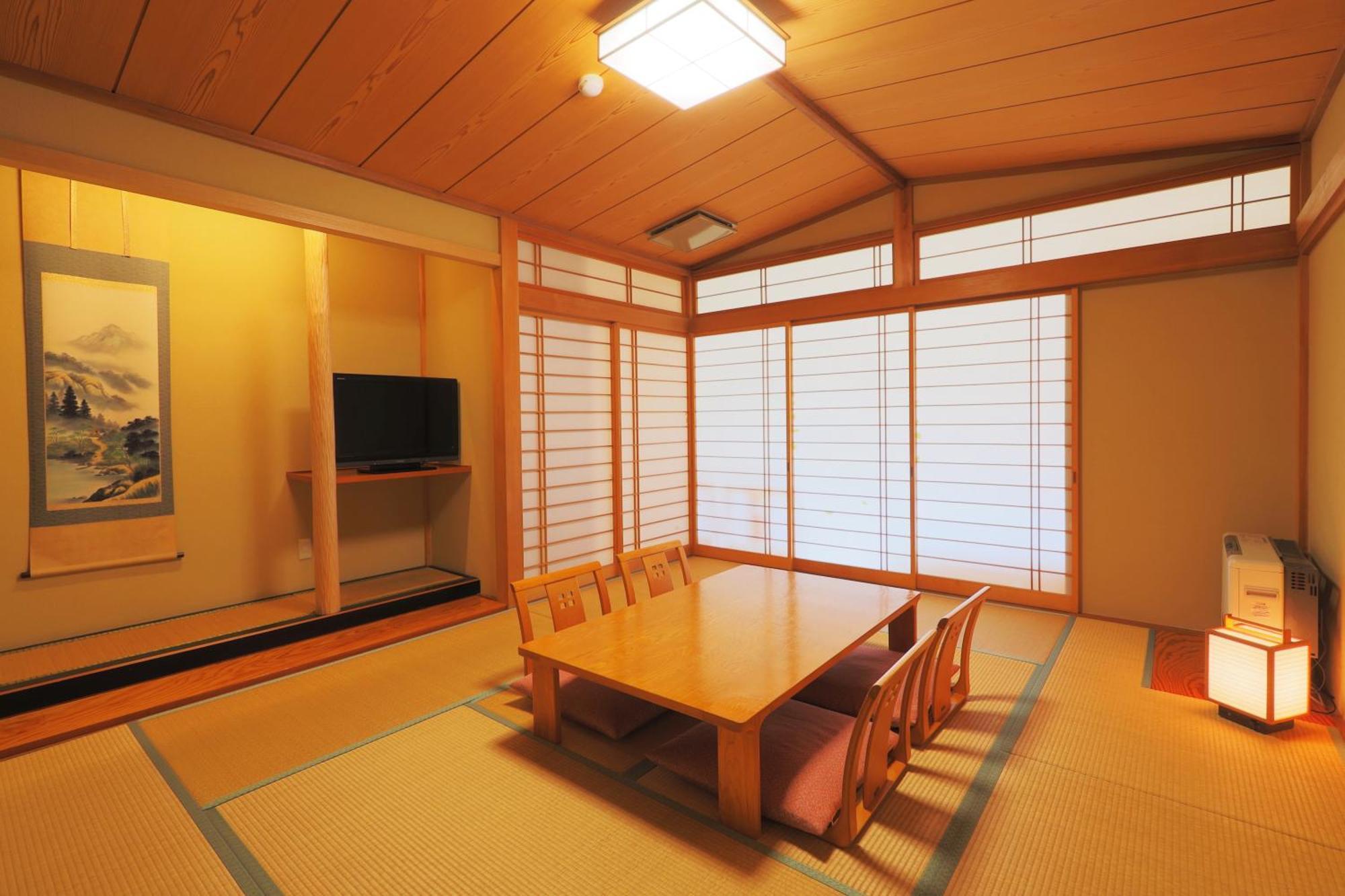 Hatago Tsubakiya Yamanakako Room photo