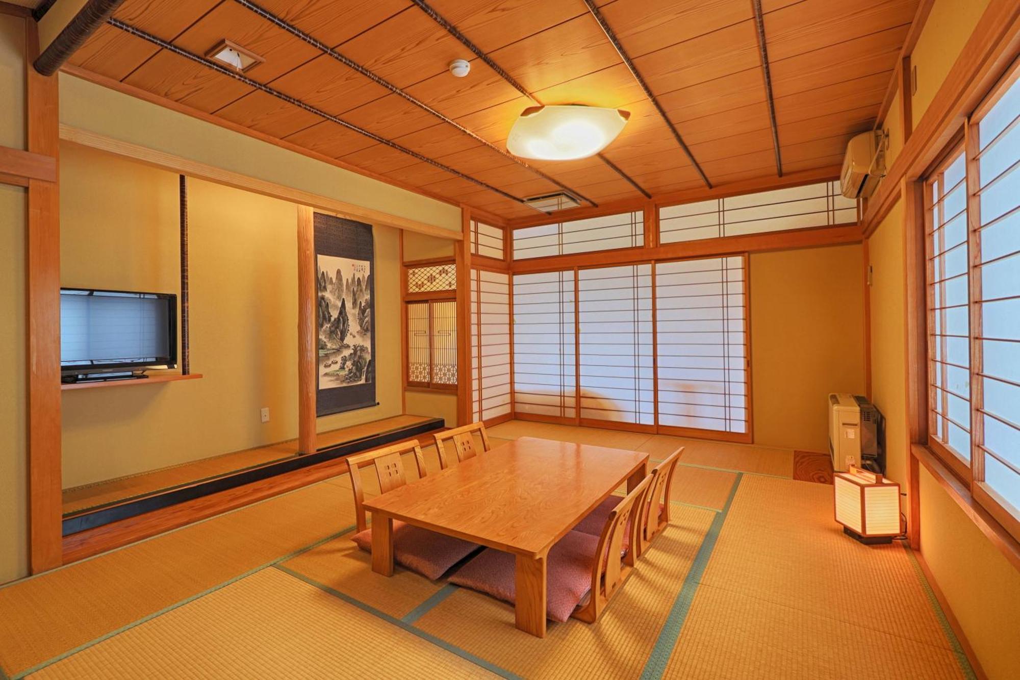Hatago Tsubakiya Yamanakako Room photo